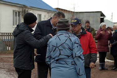 За помощью к депутату